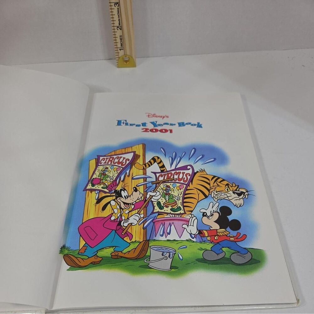 Books - Picture 4 of 8